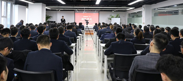 2019年，聯(lián)測(cè)“新征程，大未來(lái)”年終盛典